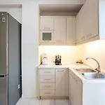 Apartment Sunny Getaway - Fully Equipped Kalamata