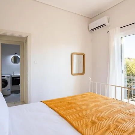 Sunny Getaway - Fully Equipped * קלמאטה