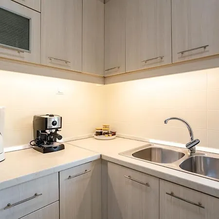 Apartment Sunny Getaway - Fully Equipped *
